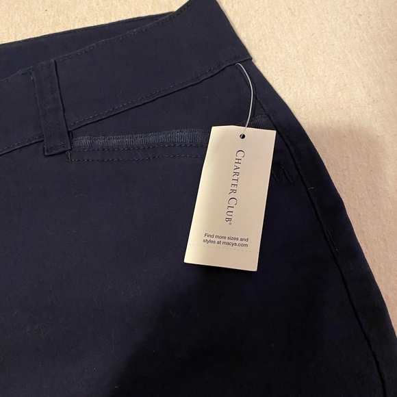 Charter Club Woman’s Shorts Size 16 - Picture 6 of 7
